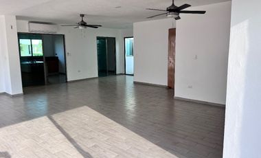 Casa en RENTA en privada Conkal Yucatán