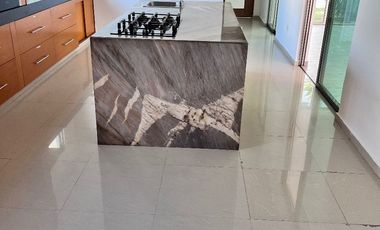 Casa en RENTA en privada Conkal Yucatán