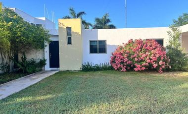 Casa en RENTA en privada Conkal Yucatán