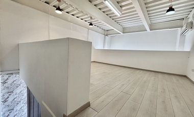 LOCAL COMERCIAL EN RENTA EXCELENTE UBICACIÓN PLAZA MASTER MILENIO III  QRO.