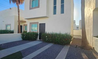 CASA EN VENTA EN MIRAMAR