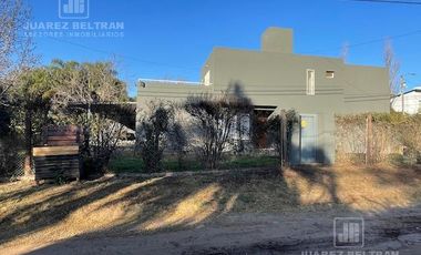 Alquiler 3 dormitorios - Villa  Allende Golf - Uspallata al 400