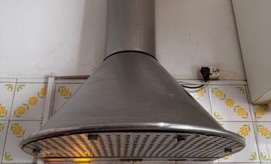 DEPTO tipo CASA 3 amb con patio y cochera. TEMPERLEY