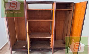 DEPTO tipo CASA 3 amb con patio y cochera. TEMPERLEY