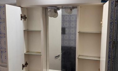 DEPTO tipo CASA 3 amb con patio y cochera. TEMPERLEY