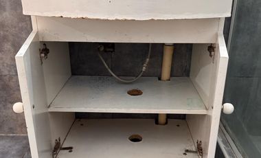 DEPTO tipo CASA 3 amb con patio y cochera. TEMPERLEY