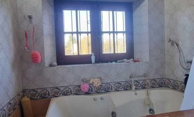 CASA EN VENTA 132 BIS ESQUINA 467