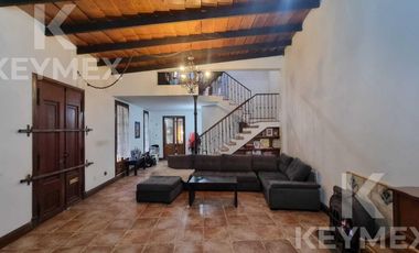 CASA EN VENTA 132 BIS ESQUINA 467