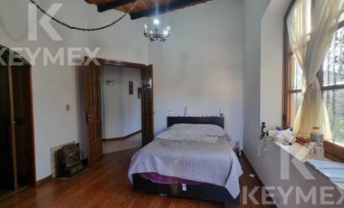 CASA EN VENTA 132 BIS ESQUINA 467