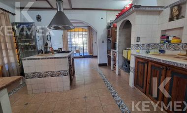 CASA EN VENTA 132 BIS ESQUINA 467