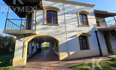CASA EN VENTA 132 BIS ESQUINA 467