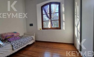 CASA EN VENTA 132 BIS ESQUINA 467