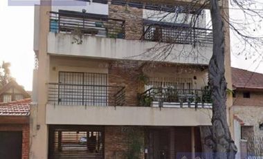 Cochera fija y cubierta en Villa Pueyrredon