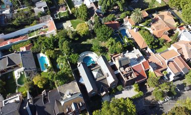 BANFIELD-CHALET 3 PLANTAS-4 DORMITORIOS