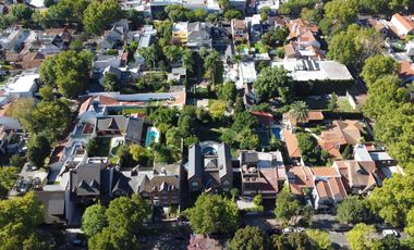 BANFIELD-CHALET 3 PLANTAS-4 DORMITORIOS