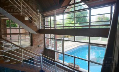 BANFIELD-CHALET 3 PLANTAS-4 DORMITORIOS