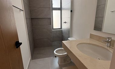 EN VENTA CASA EN TEMOZÓN NORTE