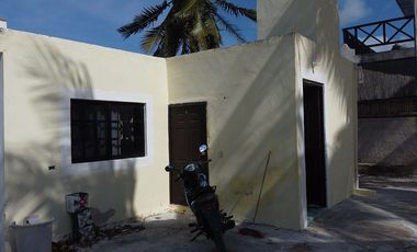 VENTA CASA A LA ORILLA DEL MAR EN TELCHAC PUERTO, YUCATÁN