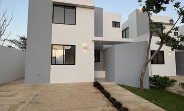 EN VENTA CASA EN PRIVADA SANTA LORETO MERIDA YUCATAN