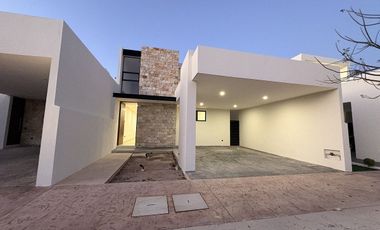 CASA EN VENTA EN CHOLUL, 4 HABITACIONES