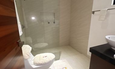 EN VENTA CASA DE 1 PLANTA EN LA REJOYADA CON PANELES SOLARES, KOMCHEN YUCATÁN