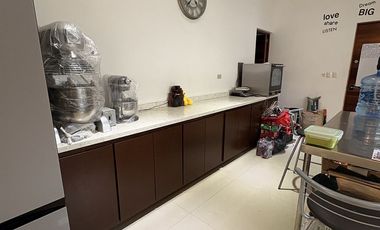 EN VENTA CASA DE 1 PLANTA EN LA REJOYADA CON PANELES SOLARES, KOMCHEN YUCATÁN