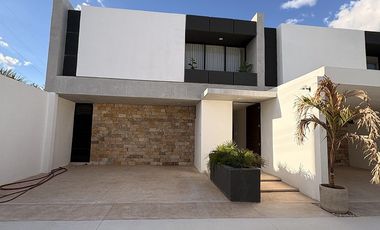 EN VENTA, CASA EN CHOLUL