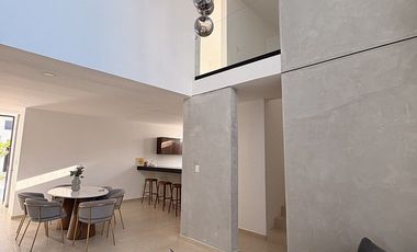 EN VENTA, CASA EN CHOLUL