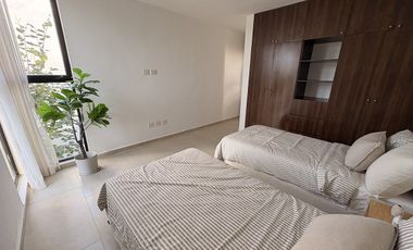 EN VENTA, CASA EN CHOLUL