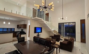 CASA EN VENTA EN CONKAL