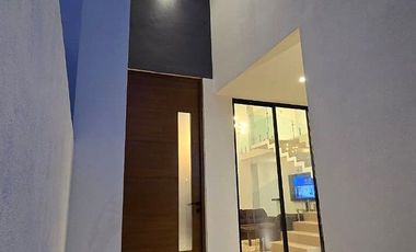 CASA EN VENTA EN CONKAL