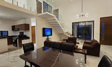 CASA EN VENTA EN CONKAL