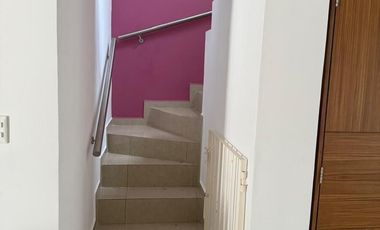 EN VENTA CASA EN CHUBURNÁ, CON CASA DE HUESPEDES MÉRIDA, YUCATÁN