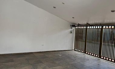 EN VENTA CASA EN CHUBURNÁ, CON CASA DE HUESPEDES MÉRIDA, YUCATÁN