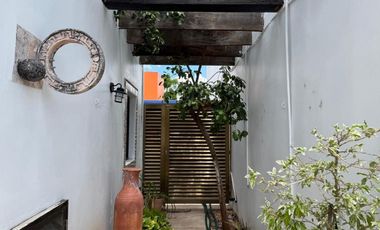EN VENTA CASA EN CHUBURNÁ, CON CASA DE HUESPEDES MÉRIDA, YUCATÁN
