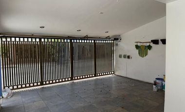 EN VENTA CASA EN CHUBURNÁ, CON CASA DE HUESPEDES MÉRIDA, YUCATÁN