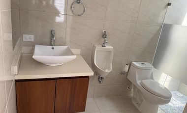 EN VENTA CASA EN CHUBURNÁ, CON CASA DE HUESPEDES MÉRIDA, YUCATÁN