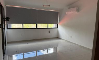 EN VENTA CASA EN CHUBURNÁ, CON CASA DE HUESPEDES MÉRIDA, YUCATÁN