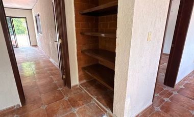 EN VENTA CASA CON PISCINA, EN MONTES DE AMÉ