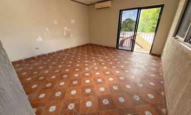 EN VENTA CASA CON PISCINA, EN MONTES DE AMÉ