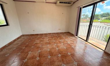 EN VENTA CASA CON PISCINA, EN MONTES DE AMÉ