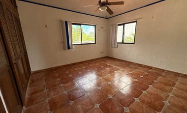 EN VENTA CASA CON PISCINA, EN MONTES DE AMÉ