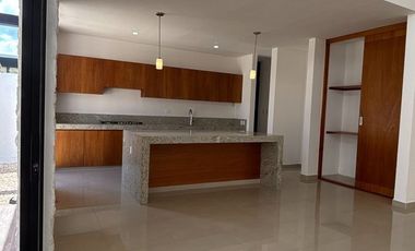 CASA EN VENTA DE UNA PLANTA EN TAMANCHE (ZONA COUNTRY) YUCATAN