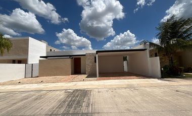 CASA EN VENTA DE UNA PLANTA EN TAMANCHE (ZONA COUNTRY) YUCATAN