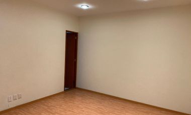 Torre de oficinas y consultorios en Jardines de la Montaña