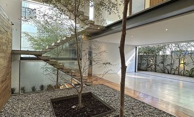 Casa en Renta en Puerta Las Lomas – Exclusividad, Lujo y Confort.