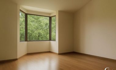 Bosques de la Herradura en calle cerrada con vigilancia linda casa en venta