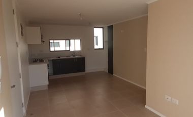 Los Aromos 1345 (1 Est ) [2508-6]
