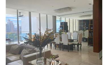 Vendo Apartamento en Punta Pacífica, P. H. Aqualina
