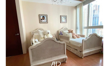 Vendo Apartamento en Punta Pacífica, P. H. Aqualina